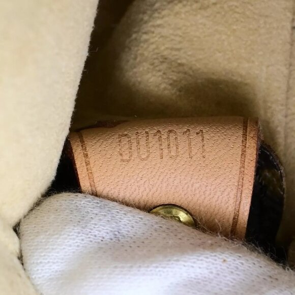 LOUIS VUITTON Logo Looping GM Shoulder Bag Monogram Leather Brown - Picture 7 of 16